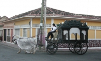horse-drawn-hearse-granada-nicaragua